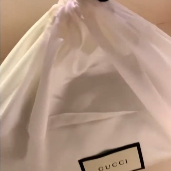 Gucci Purse never wore for sale $1200 - Picture 2 of 5